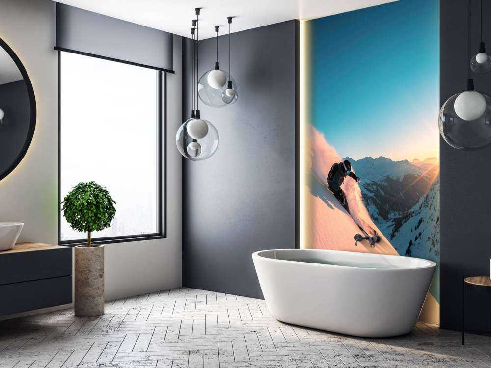 Sneeuwafdaling bij vurige zonsondergang