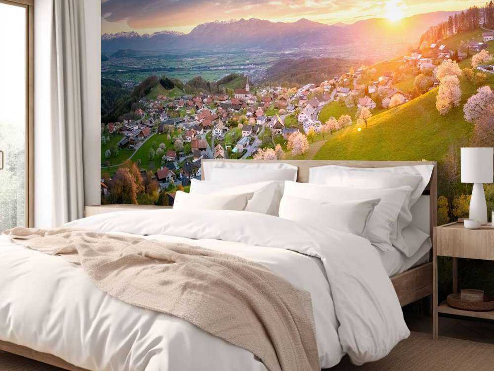 Heuveldorp in lentegloed