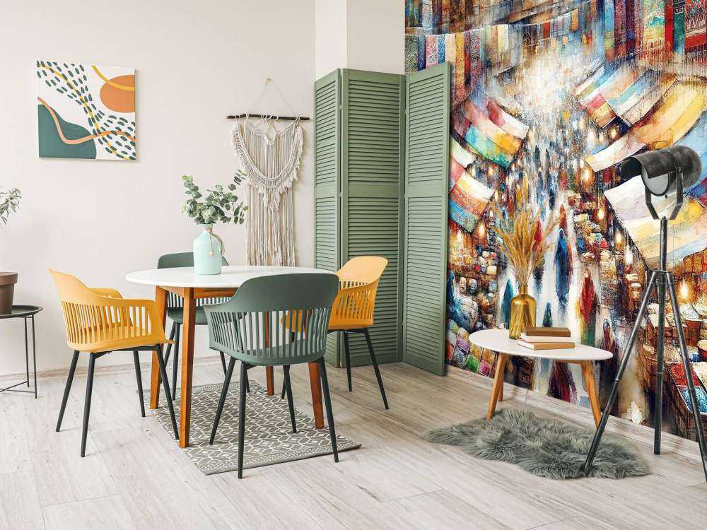 Bazaar's Symphony of Colors