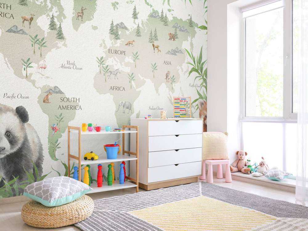 Wereldkaart met bamboe en panda's