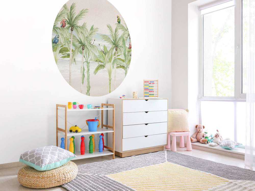 Papegaaien op het strand in kleur