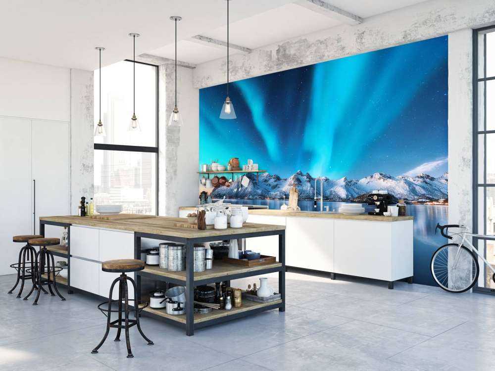 Blauw Noorderlicht boven berg