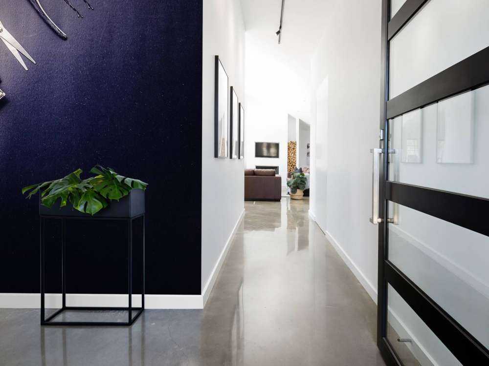 Kapper hulpmiddelen met een donkere achtergrond