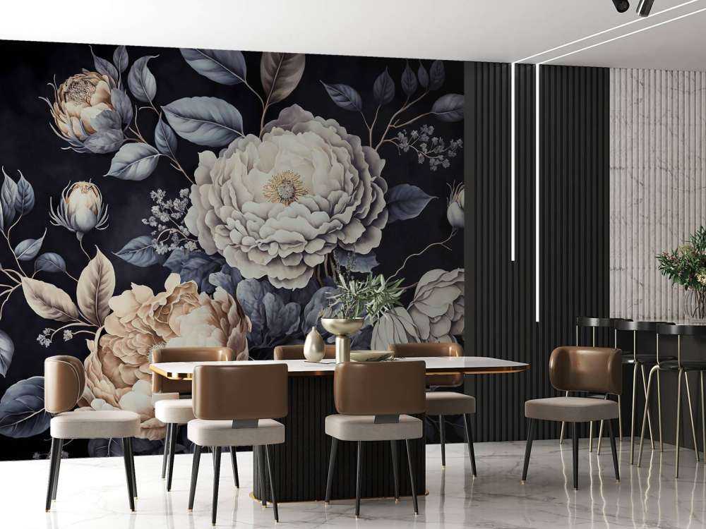 Moody baroque large floral