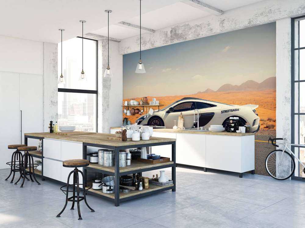 McLaren 675LT in de woestijn