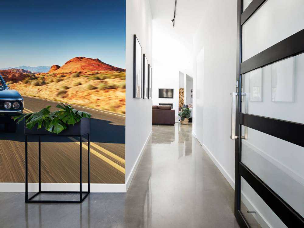 Muscle car in een Amerikaans landschap