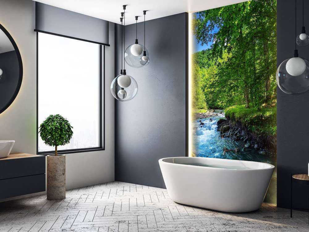 Stromende Rivier in het Bos in Zomer