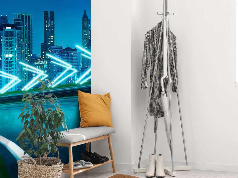 Futuristische snelweg langs een grote stad