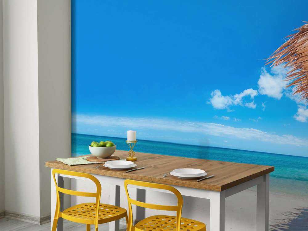 Ligstoelen op het strand