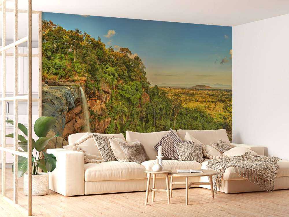 Waterval bij een klif