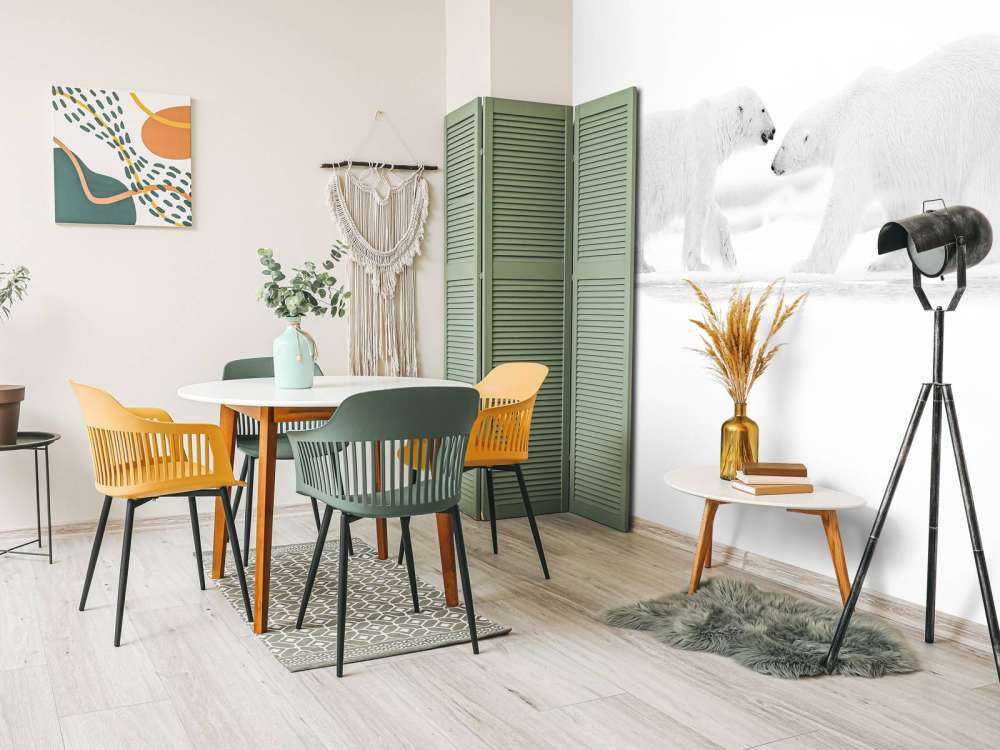 Twee grote ijsberen met een witte achtergrond