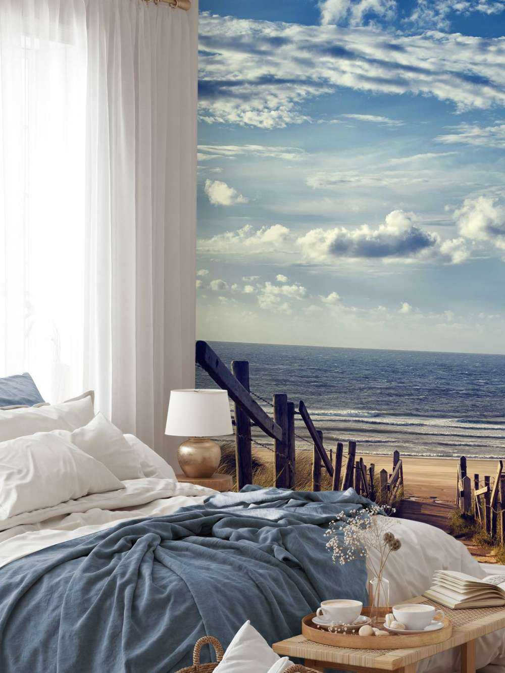 Strand en wolken