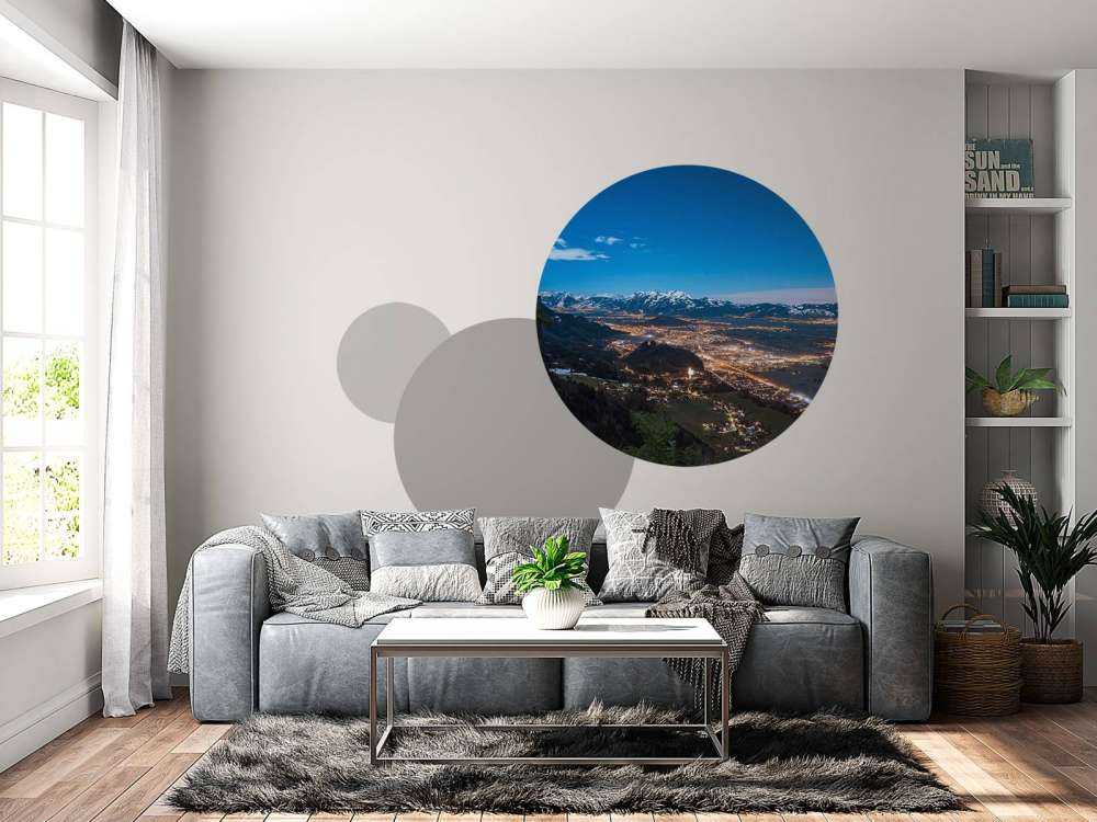 Nachtzicht over alpendalstad