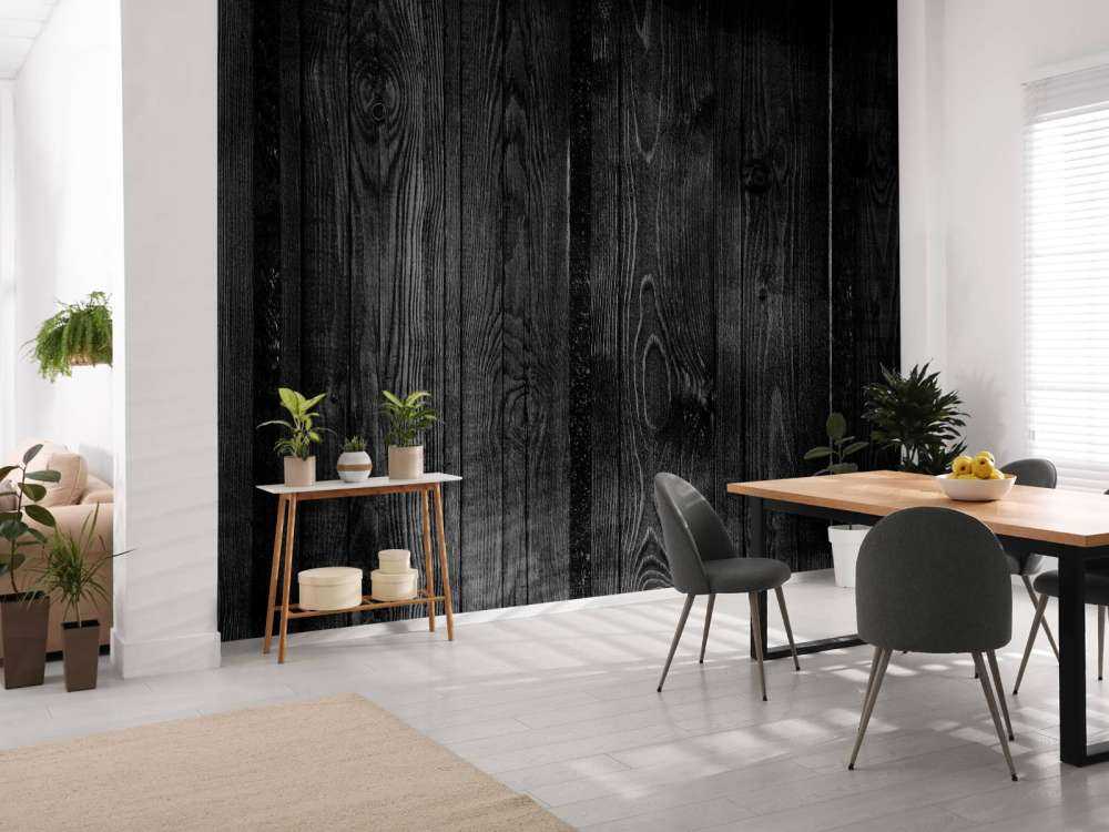 Donkere verticale planken