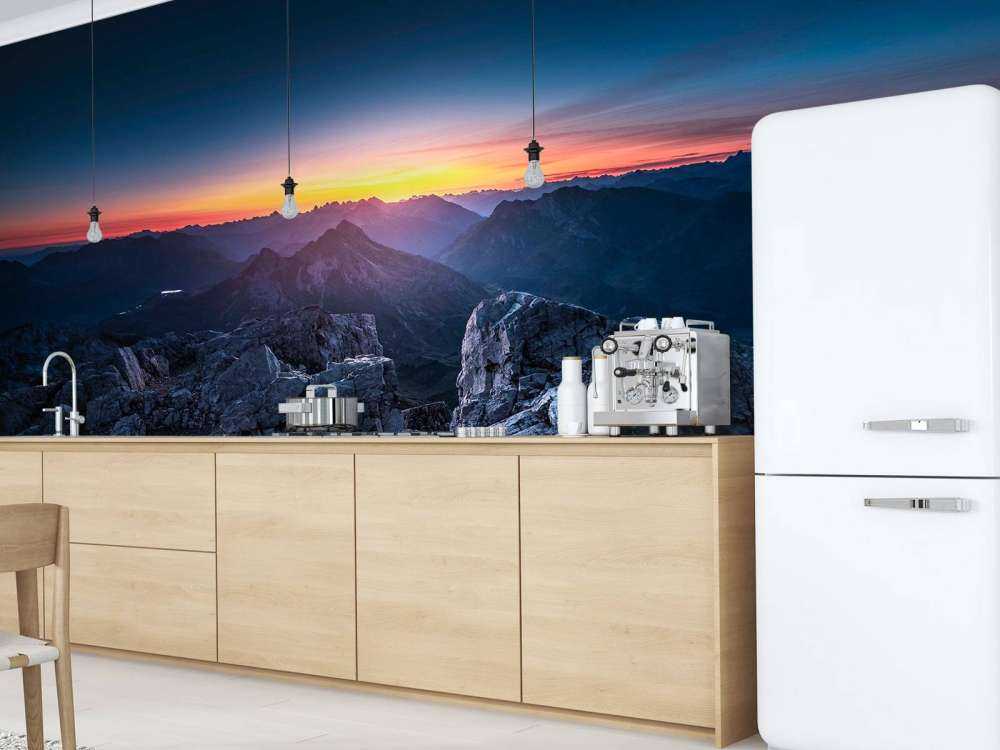 Rotsachtig uitzicht bij zonsopkomst