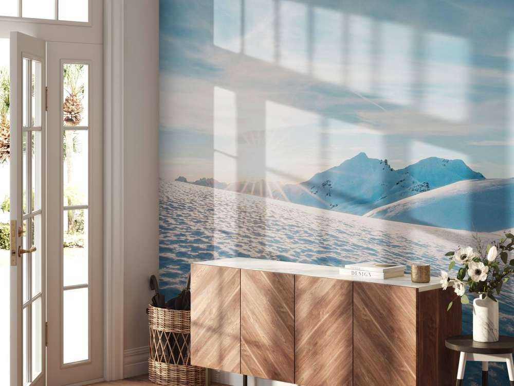 Ochtendzon over glinsterende sneeuwvlaktes