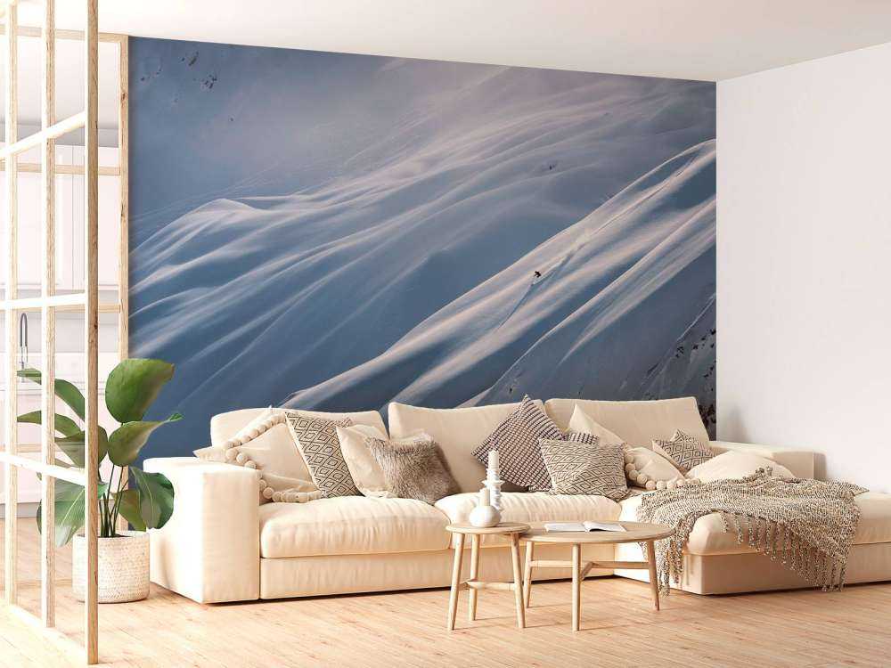 Freeride afdaling op poedersneeuwhelling