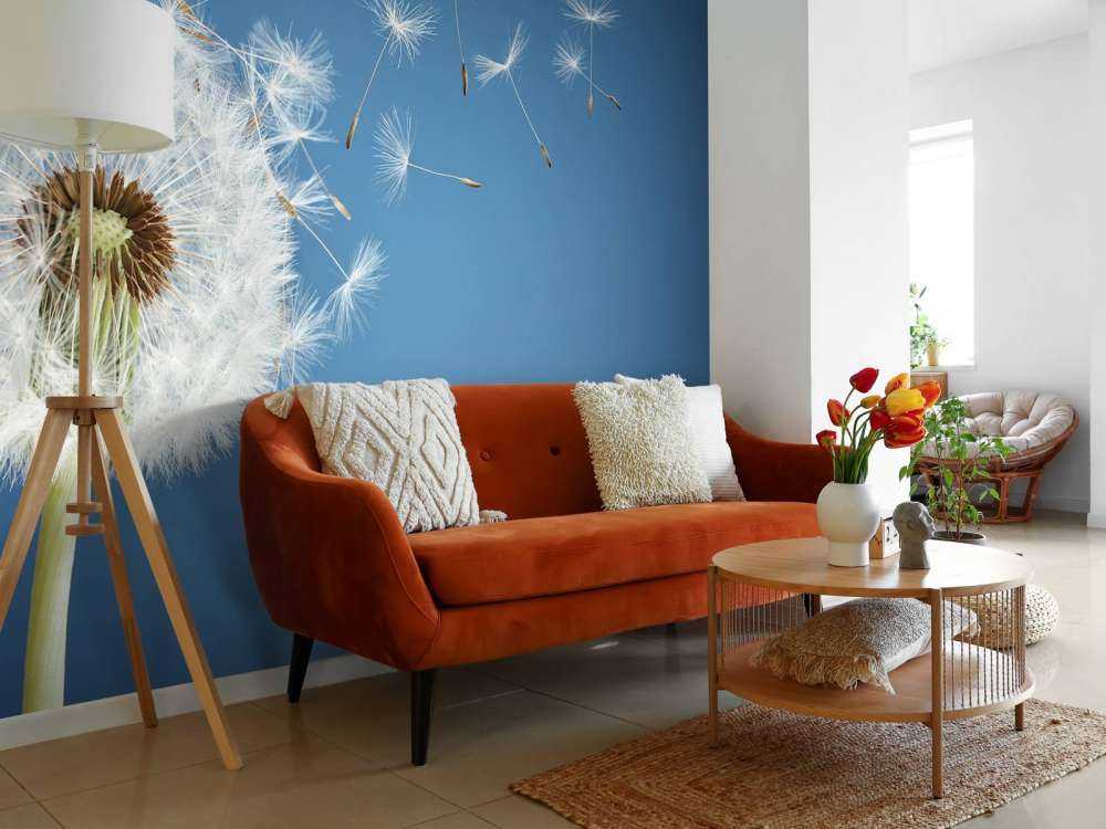 Paardenbloem op blauwe achtergrond