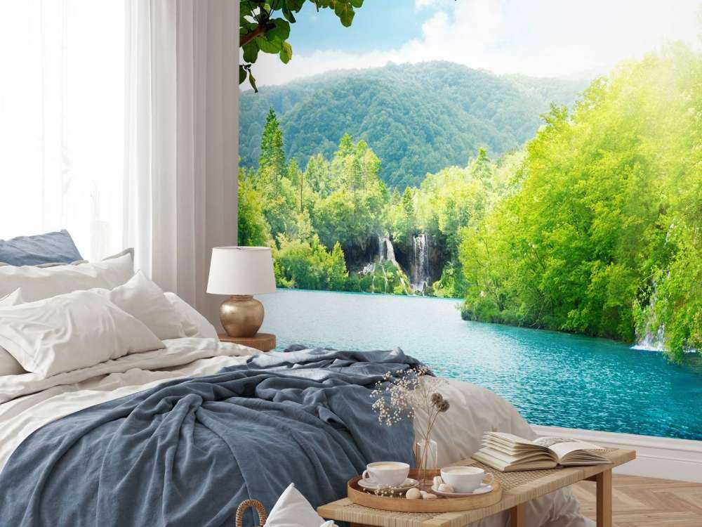 Waterval tussen de bergen