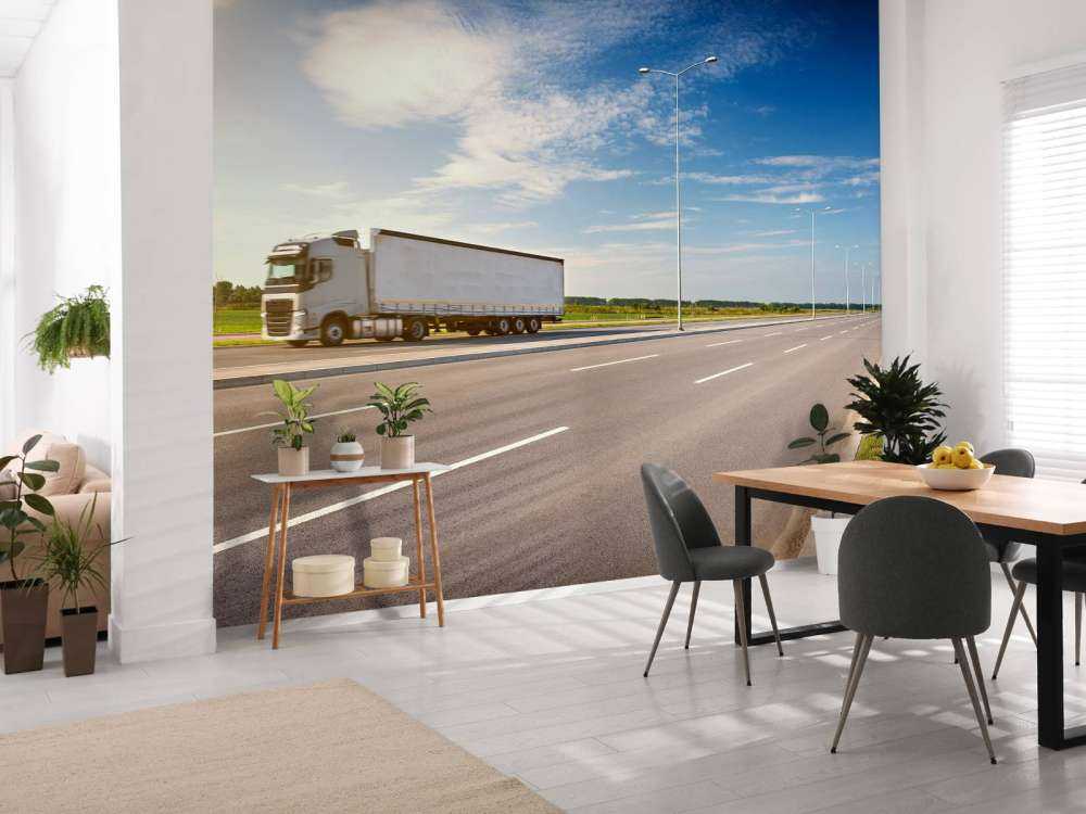 Witte vrachtwagen op een zonnige dag