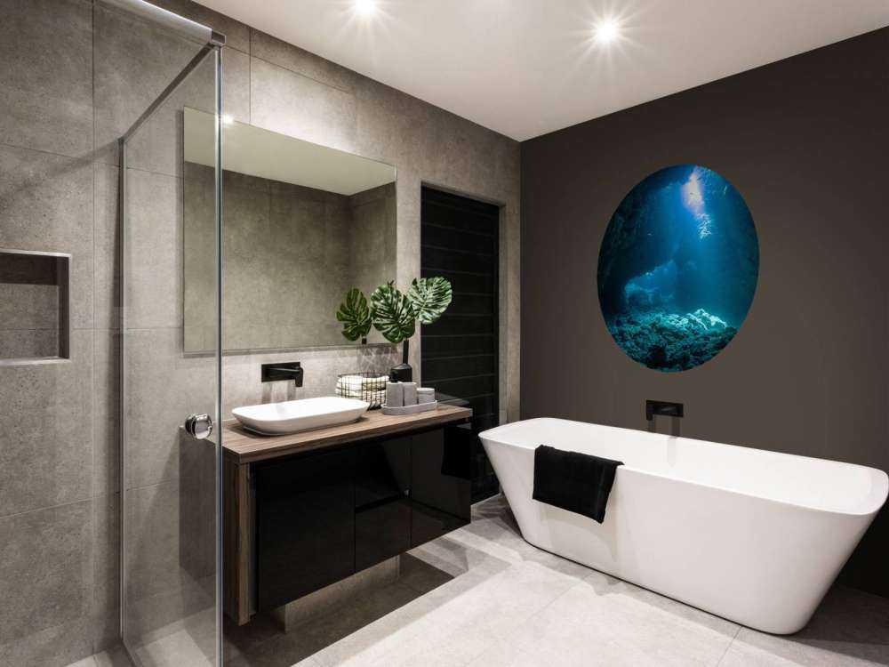 Donkere grot in de oceaan