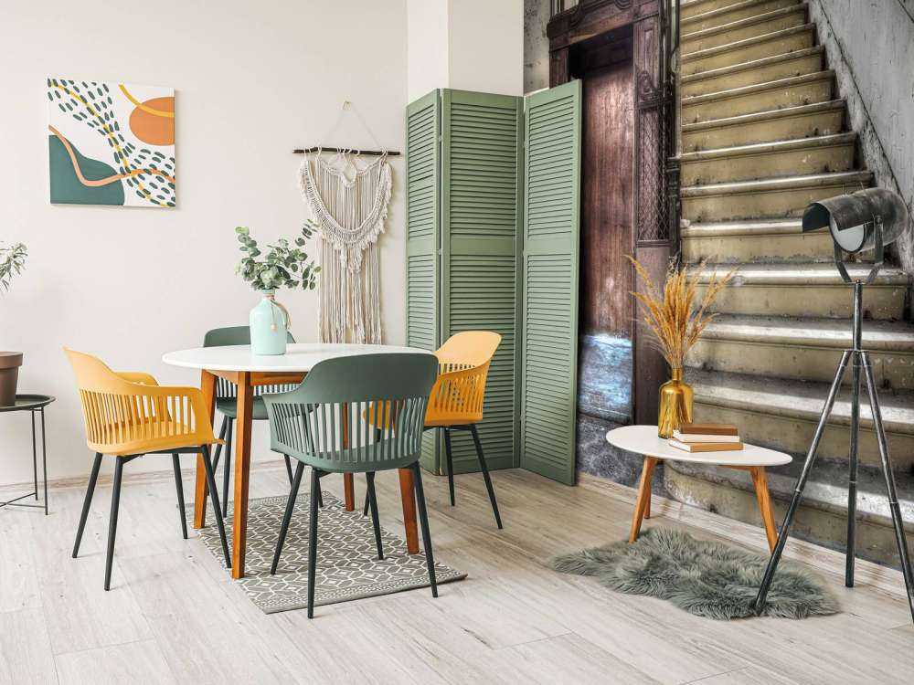 Verlaten houten kooilift