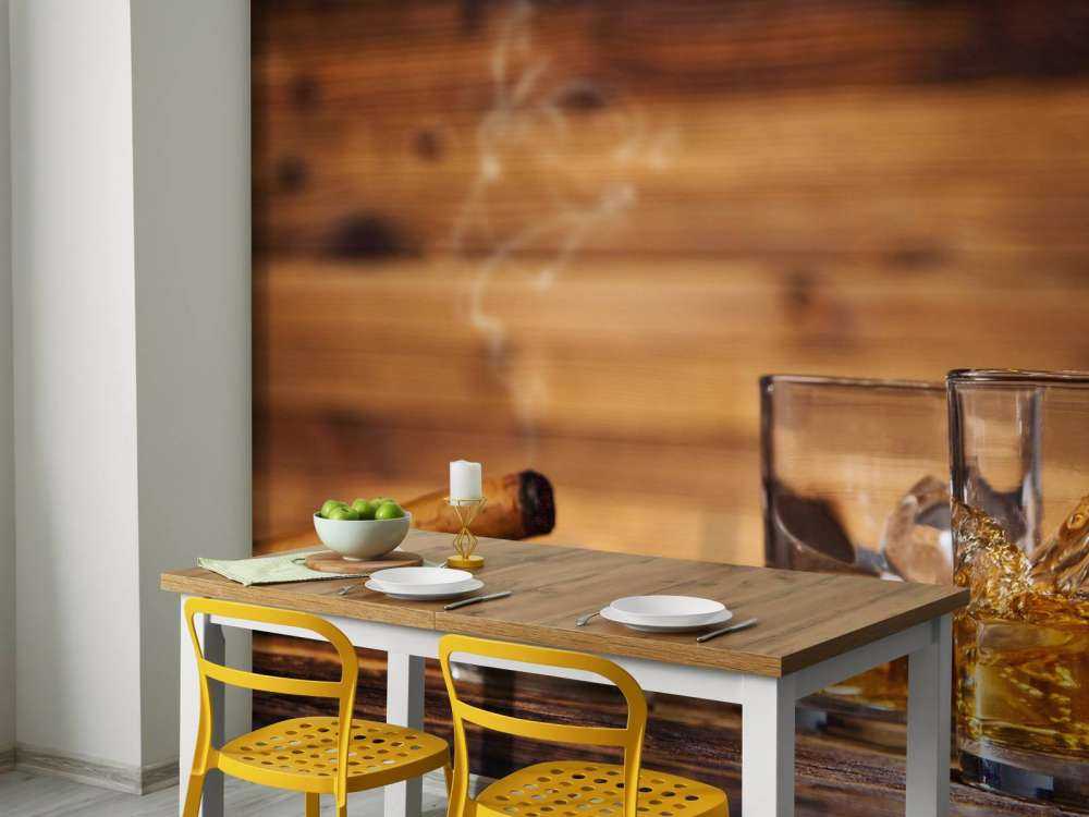 Glazen whiskey met sigaren