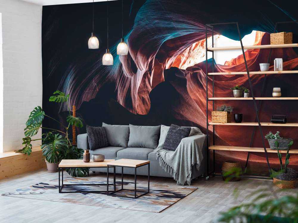 Donkere grot van zandsteen