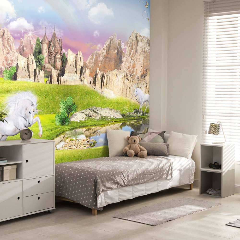 Eenhoorns in een droomlandschap