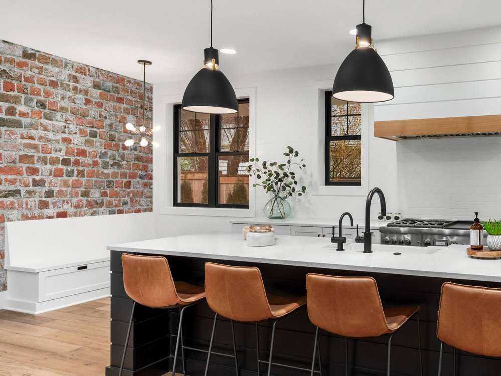 Bakstenen muur gerestaureerd