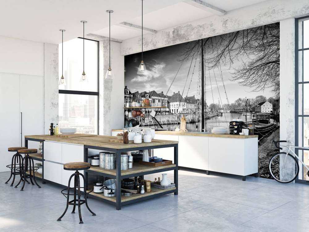 Historische vrachtschepen aangemeerd in Dokkum Friesland 