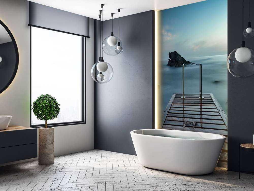 Houten steiger aan de kust