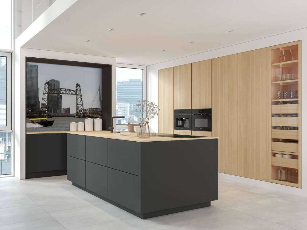 Watertransport door Rotterdam