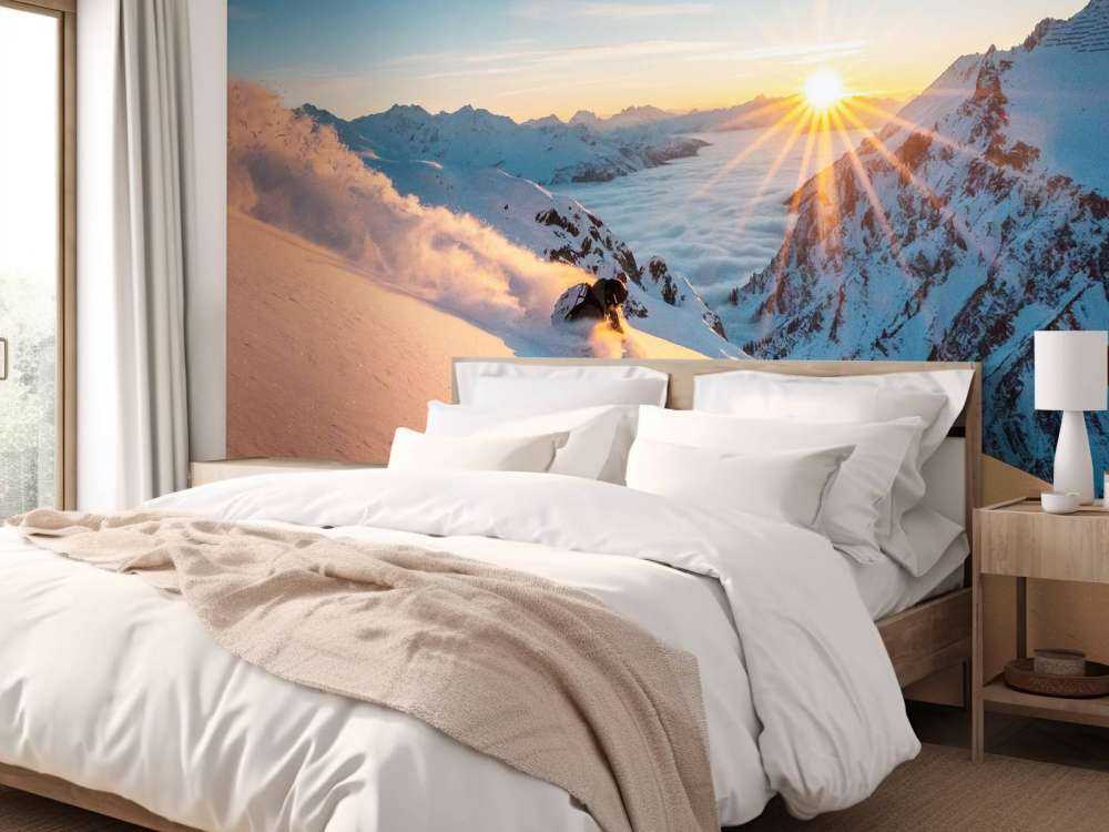 Skitocht bij zonsopkomst in alpen