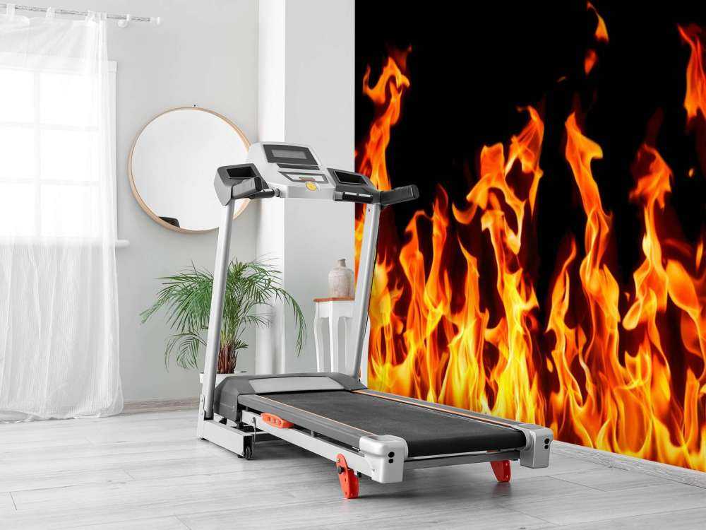 Vuur met een zwarte achtergrond