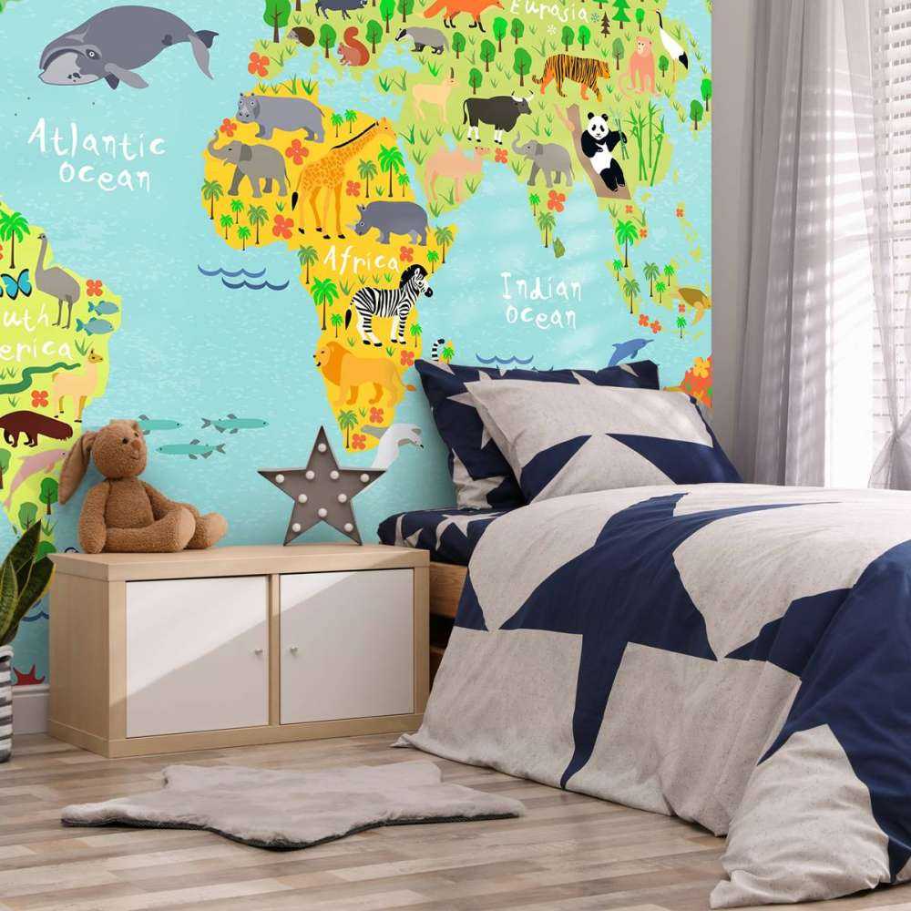 Wereldkaart met verschillende diersoorten