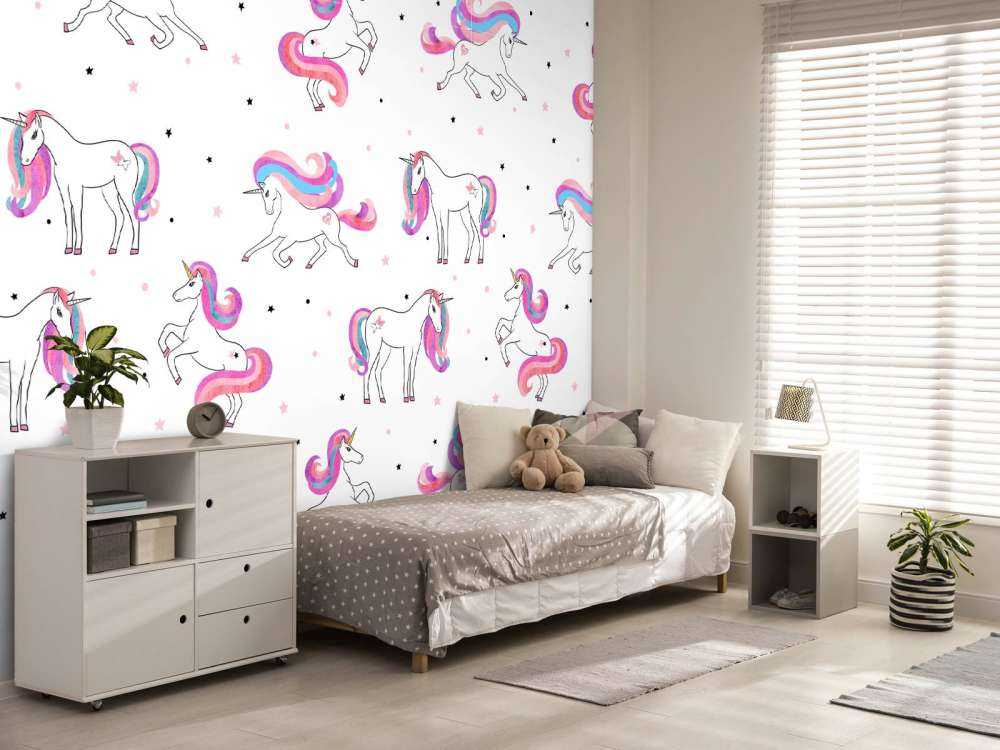 Eenhoorns met roze manen