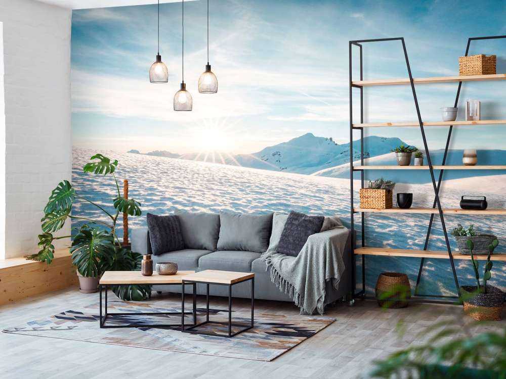 Ochtendzon over glinsterende sneeuwvlaktes