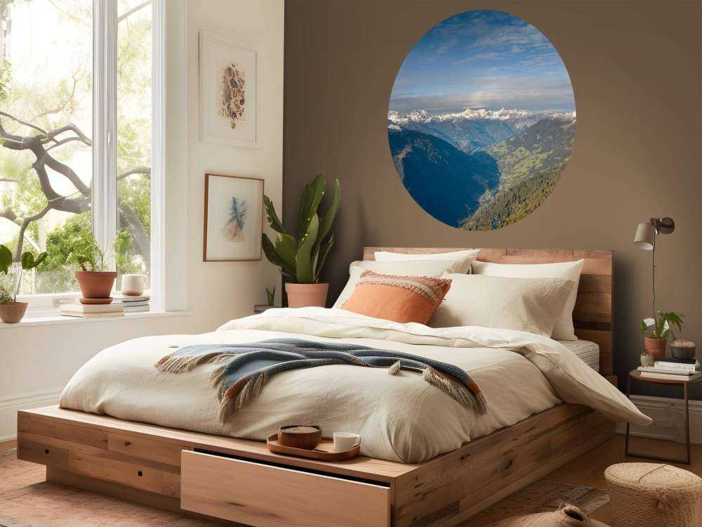 Panorama over besneeuwd alpendal