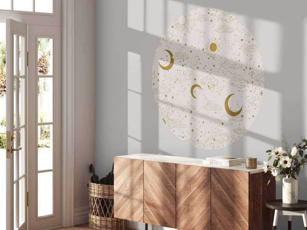 Zon maan en wolken in goud