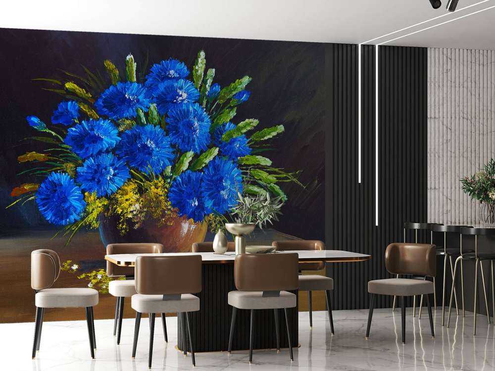 Stilleven van een vaas met blauwe bloemen