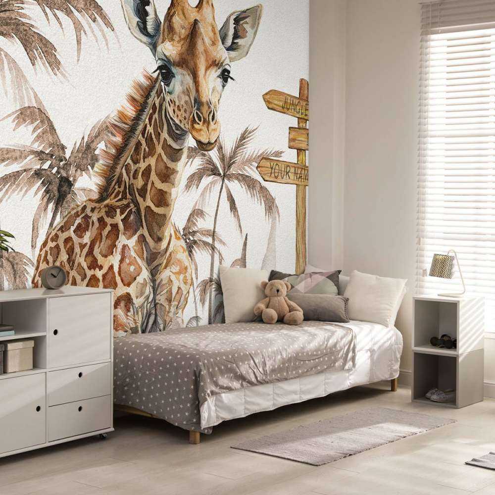 Baby giraffe in de jungle taupe