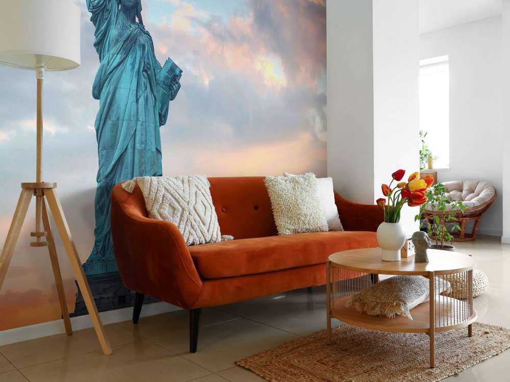 Het vrijheidsbeeld bij zonsondergang