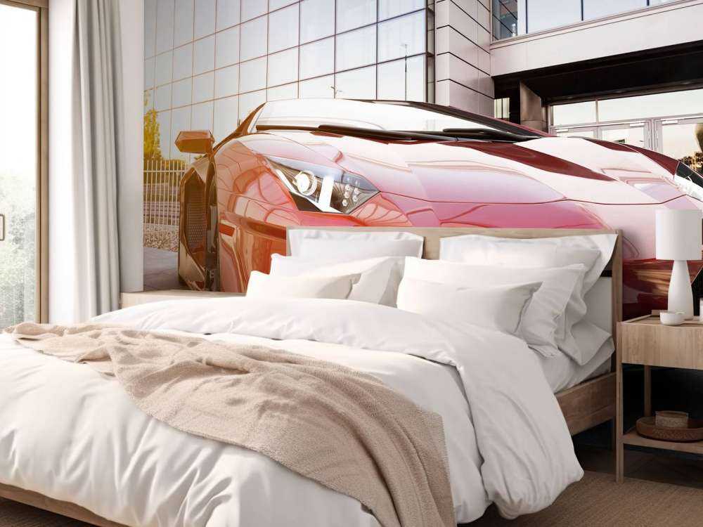 Rode sportwagen in een moderne stedelijke omgeving