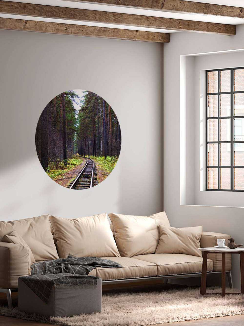 Spoorlijn door een bos