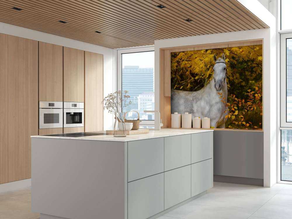 Wit Paard in de Herfst