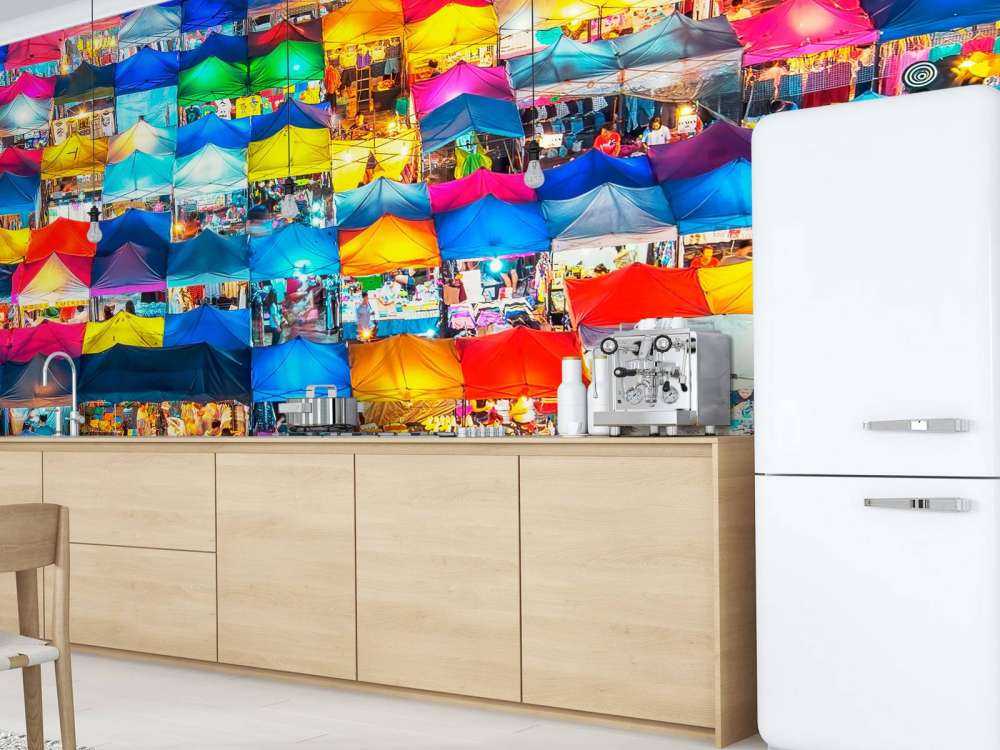 Kleurendakjes op de avondmarkt