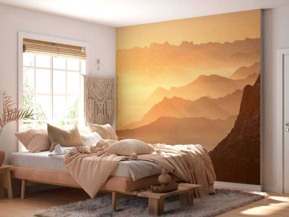 Gouden gloed over berglagen