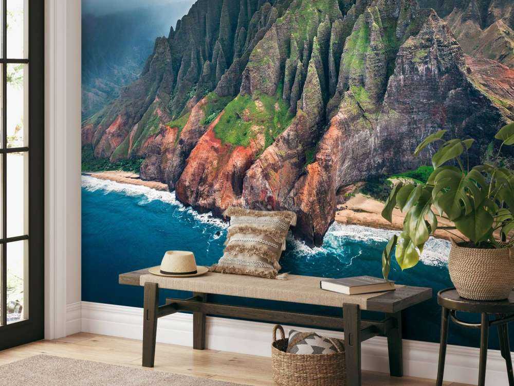 Dramatische kliffen aan turquoise kust