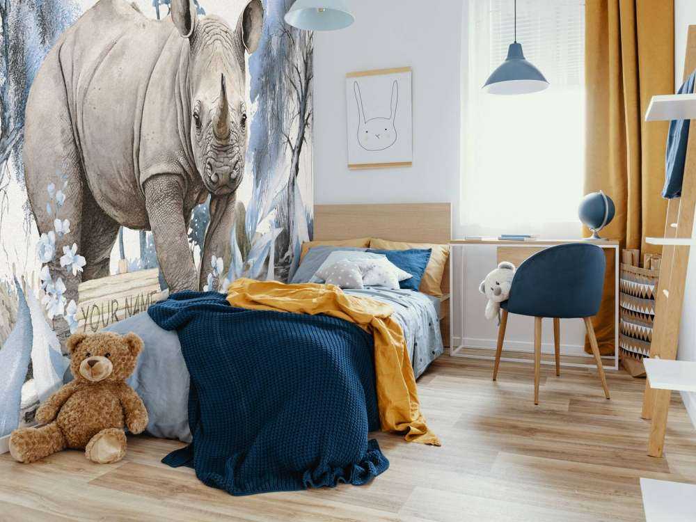 Baby neushoorn op de savanne blauw